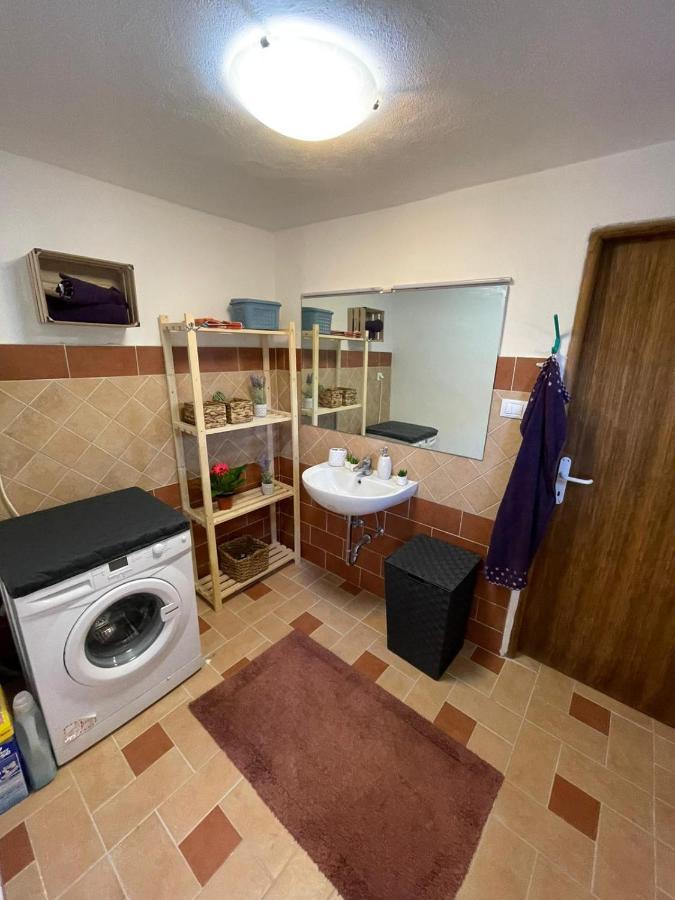 Milka Villa Galižana Exterior foto