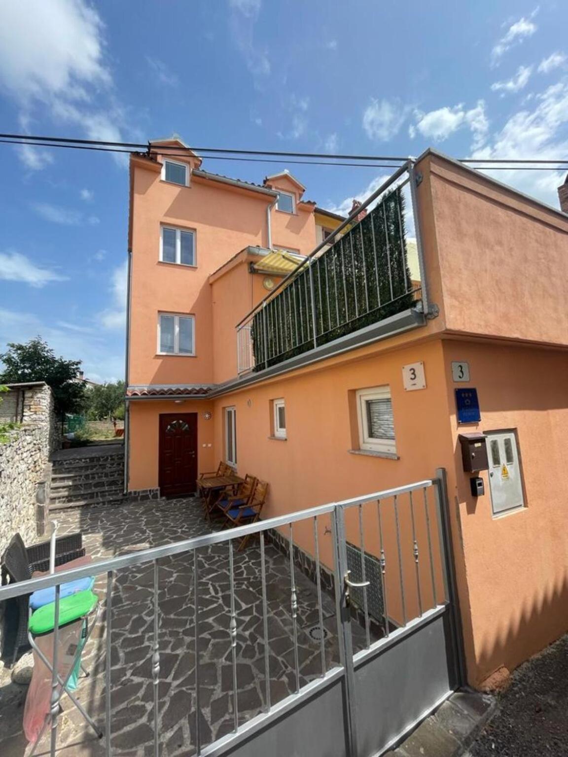 Milka Villa Galižana Exterior foto